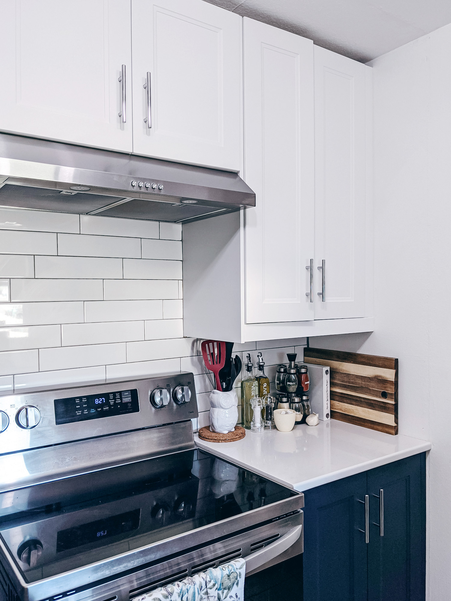 How A Microwave Shelf Can Improve Your Overall Kitchen Experience